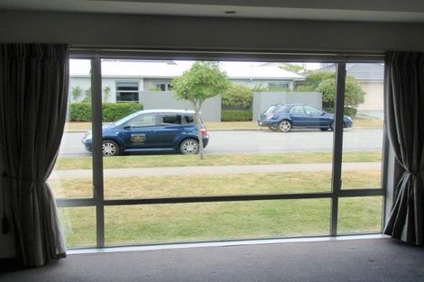 Photo of property in 12 O'dea Place, Burnside, Christchurch, 8053