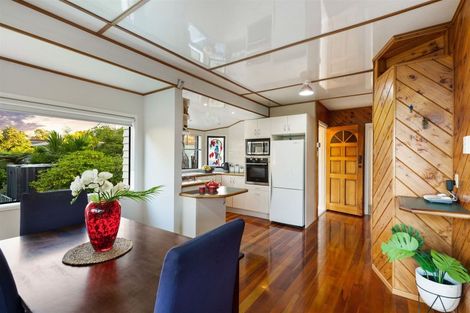 Photo of property in 17 Awhiorangi Promenade, Swanson, Auckland, 0816