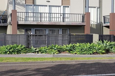 Photo of property in 2/29 Haven Drive, East Tamaki, Auckland, 2013