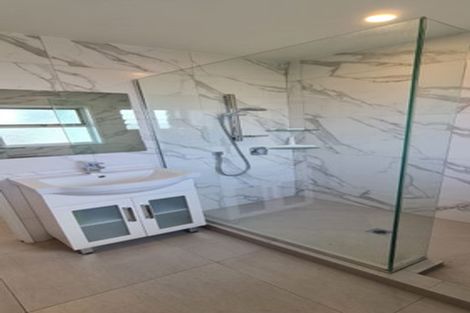 Photo of property in 2/52 Bentley Avenue, Glenfield, Auckland, 0629