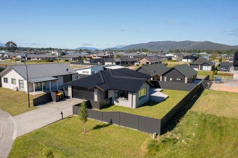 Photo of property in 9 Chaney Place, Te Anau, 9600