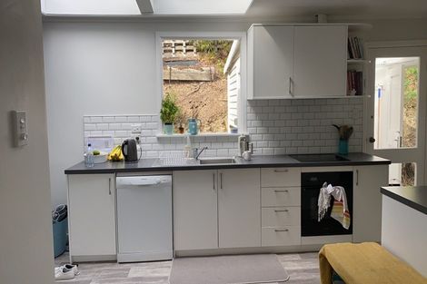 Photo of property in 24 Ngaumatau Road, Point Howard, Lower Hutt, 5013