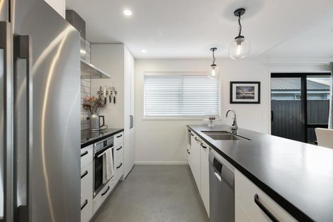 Photo of property in 26 Violet Way, Lower Shotover, Queenstown, 9304