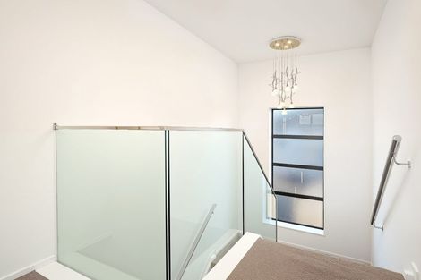 Photo of property in 32 Mcwhirters Farm Lane, Massey, Auckland, 0614