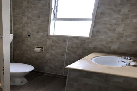 Photo of property in 106 Bartholomew Road, Levin, 5510