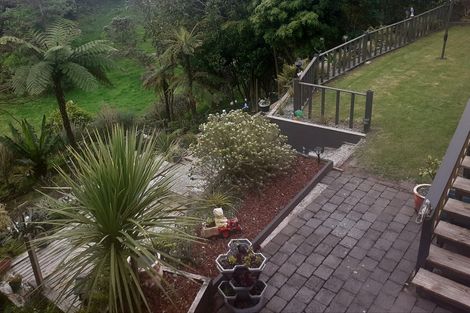 Photo of property in 8 Pararewa Drive, Whalers Gate, New Plymouth, 4310