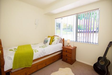 Photo of property in 15 Brookvale Park, Stanmore Bay, Whangaparaoa, 0932