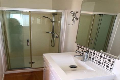 Photo of property in 11 Dalton Road, Snells Beach, 0920