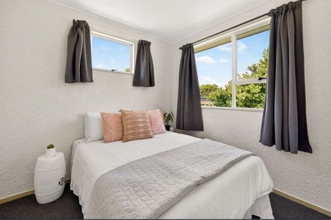 Photo of property in 5 Beaumont Place, Westbrook, Palmerston North, 4412