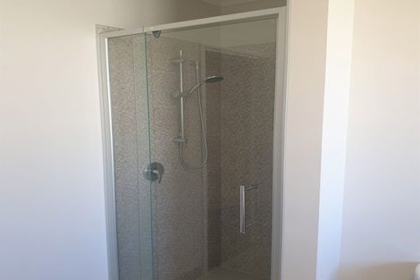 Photo of property in 54 Harbour Crest Drive, Waiuku, 2123