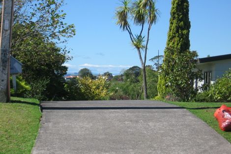 Photo of property in 1/110 Arran Road, Browns Bay, Auckland, 0630
