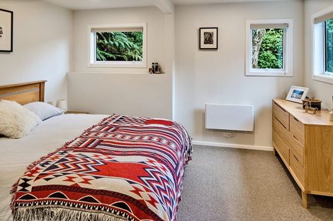 Photo of property in 98 Motuhara Road, Plimmerton, Porirua, 5026