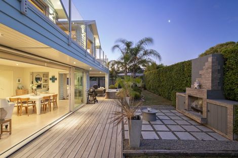 Photo of property in 34 Oceania Place, Mellons Bay, Auckland, 2014