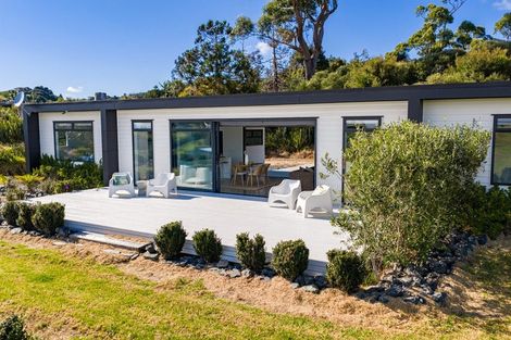 Photo of property in 77 Wairimu Way, Waipu, 0582