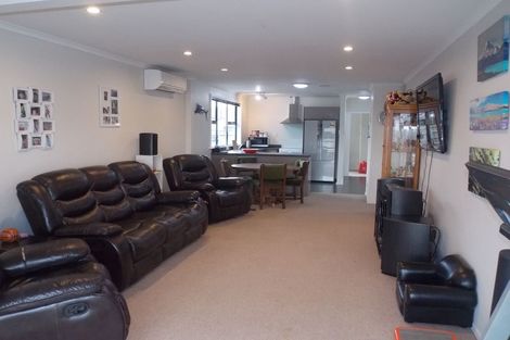 Photo of property in 486 Tremaine Avenue, Takaro, Palmerston North, 4410