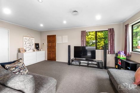 Photo of property in 10 Pahi Place, West Harbour, Auckland, 0618