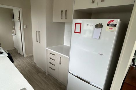 Photo of property in 23 Downing Street, Glenfield, Auckland, 0629