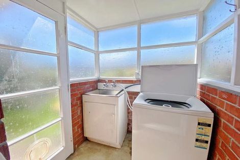 Photo of property in 2/24 Inverness Road, Browns Bay, Auckland, 0630