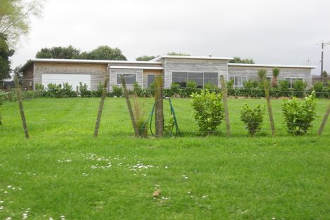 Photo of property in 35a Donnelly Street, Oakura, 4314