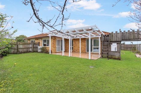 Photo of property in 3 Villino Place, Randwick Park, Auckland, 2105