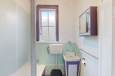 Photo of property in 4 Devon Street, Aro Valley, Wellington, 6021