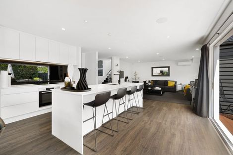 Photo of property in 5a Staveley Street, Avonhead, Christchurch, 8042