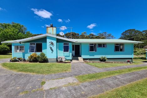 Photo of property in 109 Huaroa Street, Coromandel, 3506