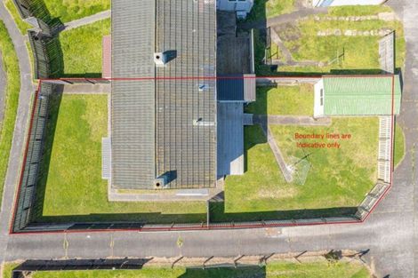 Photo of property in 10 Matipo Street, Castlecliff, Whanganui, 4501