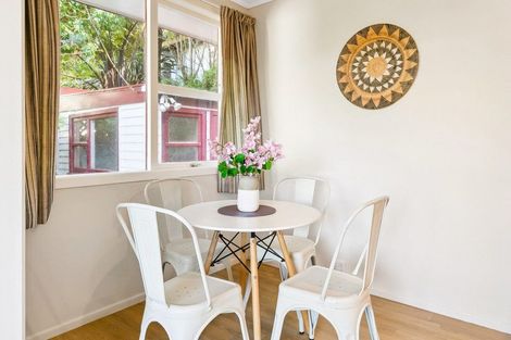 Photo of property in 23 Governor Road, Northland, Wellington, 6012