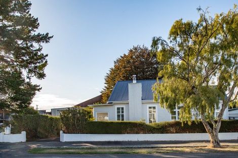 Photo of property in 3 Mckenzie Terrace, Carterton, 5713