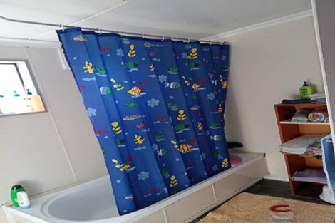 Photo of property in 5 Domett Street, Waitara, 4320