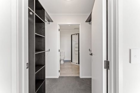 Photo of property in 17 Seafarer Crescent, Stanmore Bay, Whangaparaoa, 0932