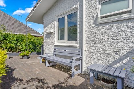 Photo of property in 1/4a Dallinghoe Crescent, Milford, Auckland, 0620