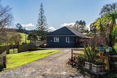 Photo of property in 17a Ash Street, Maungaturoto, 0520
