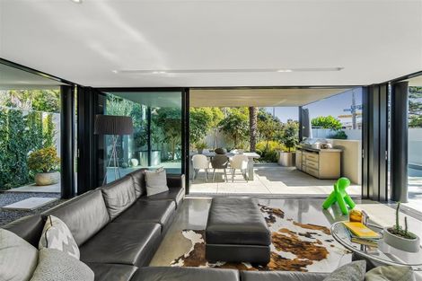 Photo of property in 2 Marriner Street, Sumner, Christchurch, 8081