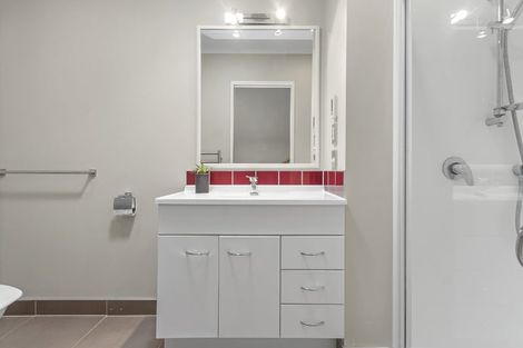 Photo of property in 1/271 Sturges Road, Henderson, Auckland, 0612