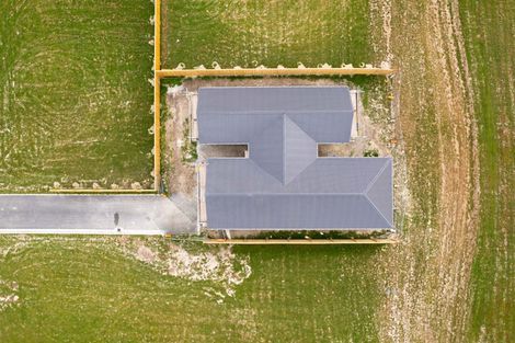 Photo of property in 20 Inch Crescent, Rangiora, 7400