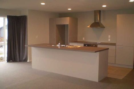 Photo of property in 27 Mokihi Gardens, Hillmorton, Christchurch, 8024