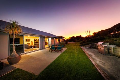 Photo of property in 100 Greer Court, Bunnythorpe, Palmerston North, 4481