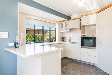 Photo of property in 1 Halcione Close, Flagstaff, Hamilton, 3210