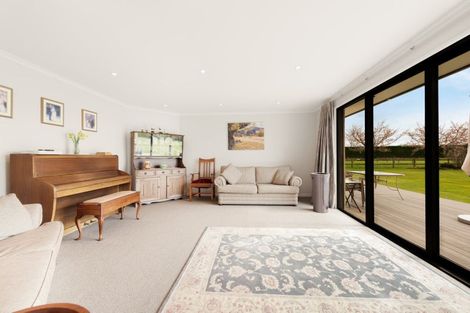 Photo of property in 24 Mckinnon Road, Edendale, Wyndham, 9893