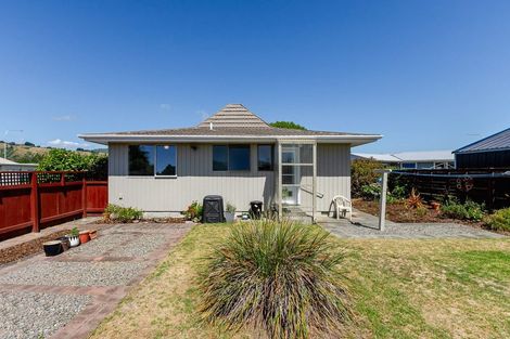 Photo of property in 49 Arawhata Road, Paraparaumu, 5032