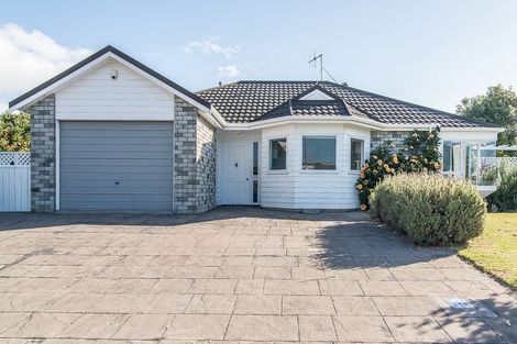 Photo of property in 10 Beachwater Grove, Paraparaumu Beach, Paraparaumu, 5032