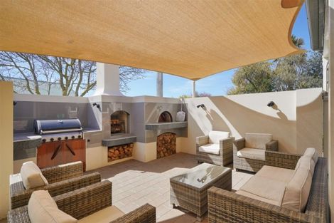 Photo of property in 19 Littles Lane, Woodend, 7610