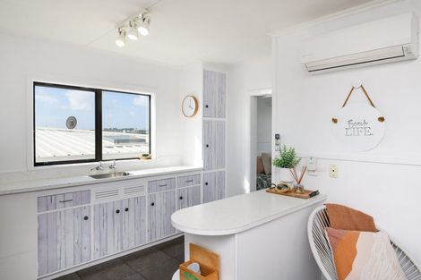 Photo of property in 21 Ocean Beach Street, Foxton Beach, Foxton, 4815