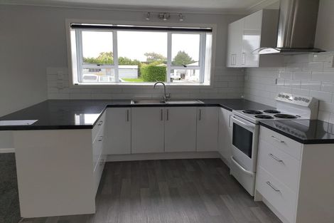 Photo of property in 6 Stephens Street, Waikiwi, Invercargill, 9810