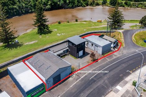 Photo of property in 14 West Quay, Waitara, 4320