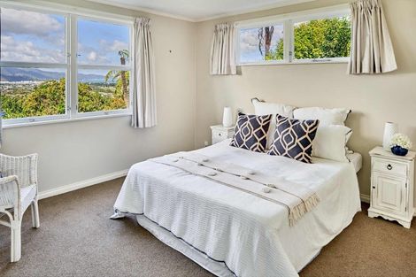 Photo of property in 13 City View Grove, Harbour View, Lower Hutt, 5010