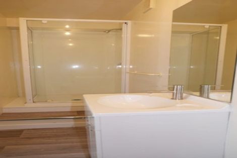 Photo of property in 132 Broderick Road, Johnsonville, Wellington, 6037