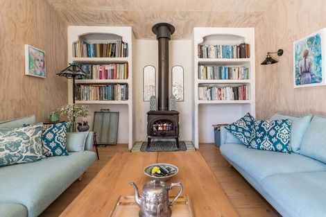 Photo of property in 76 Top Town Place, Coromandel, 3506